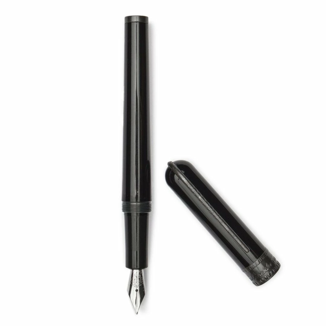 Pineider Metropolis Fountain Pen, Black 3 Pineider Metropolis Fountain Pen, Black