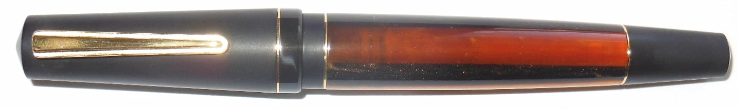Maiora Impronte, Black & Orange, Oversized Fountain Pen, Extra-Fine Nib 4 Maiora Impronte, Black & Orange, Oversized Fountain Pen, Extra-Fine Nib - Image 2